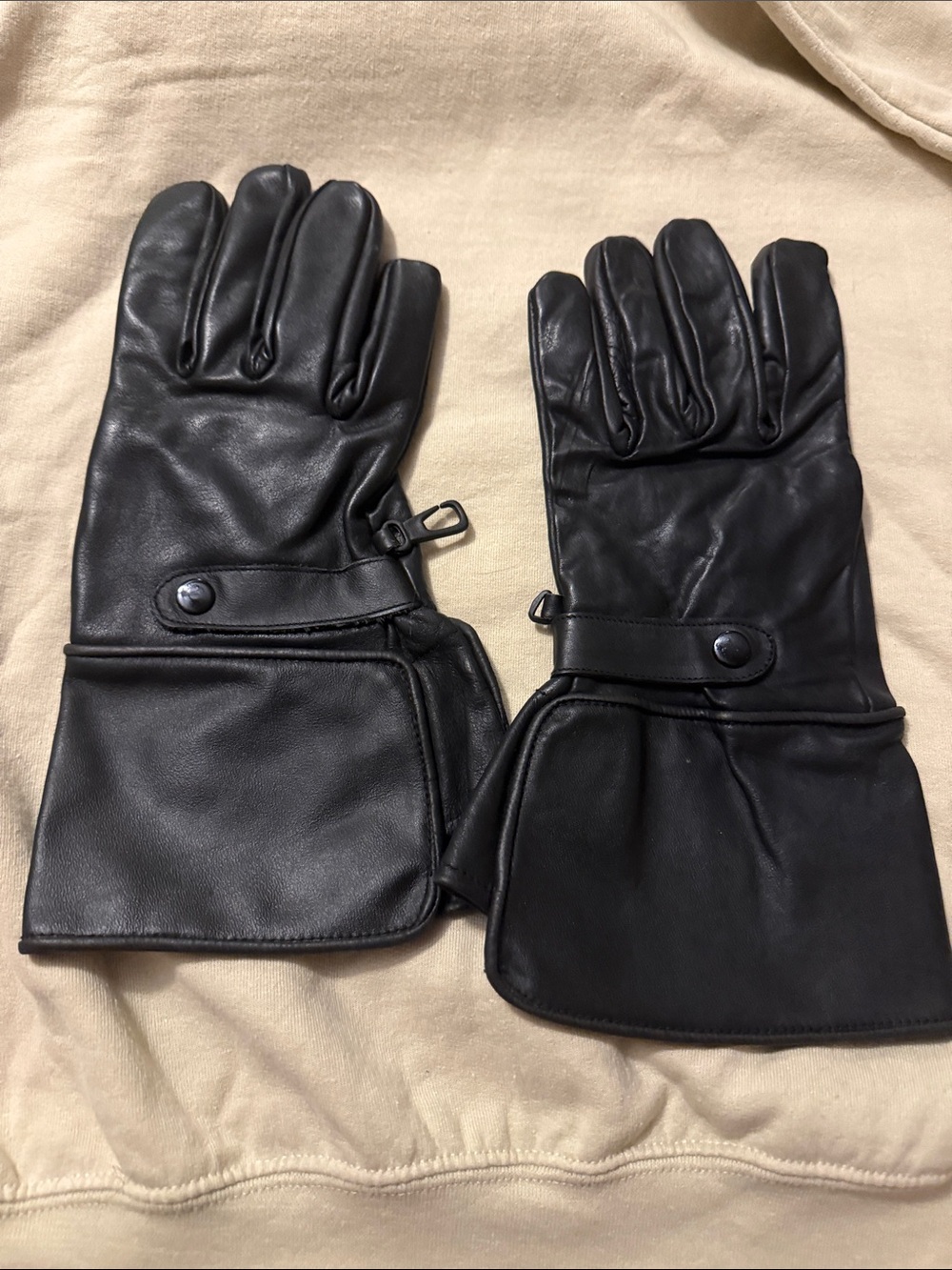 Men's Black Leather Winter Gloves - Classic Riding Style